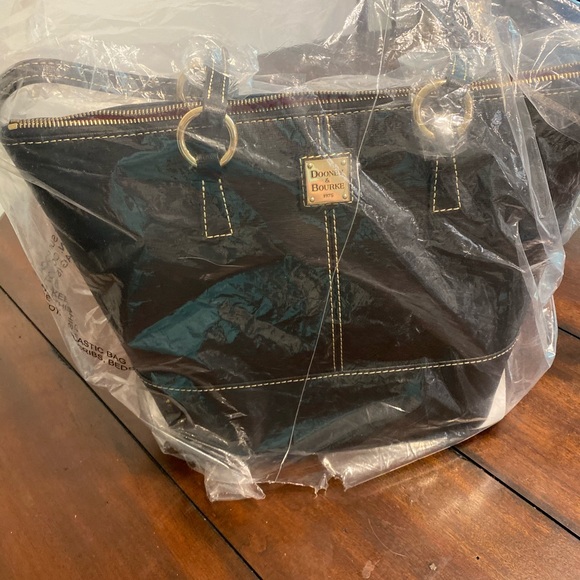 Dooney Bourke - saffiano small tobi tote - Picture 6 of 6